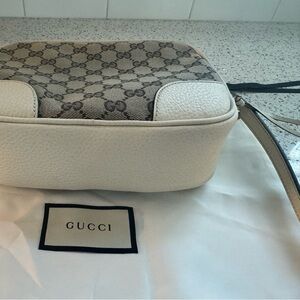 Gucci leather Crossbody bag beige
